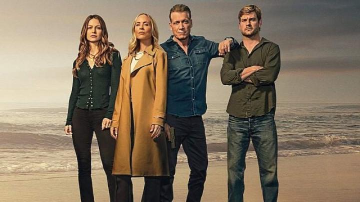 مسلسل The Waterfront الموسم الاول الحلقة 8 والاخيرة مترجمة
